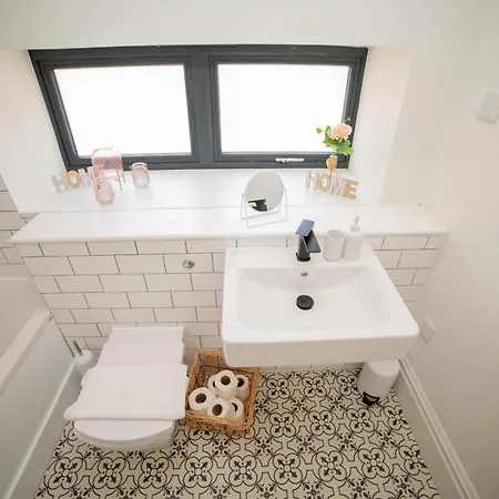 Apartment Stylish 3-bedroom Townhouse In Leeds: Ideal For Leisure & Corporate Leeds (West Yorkshire)