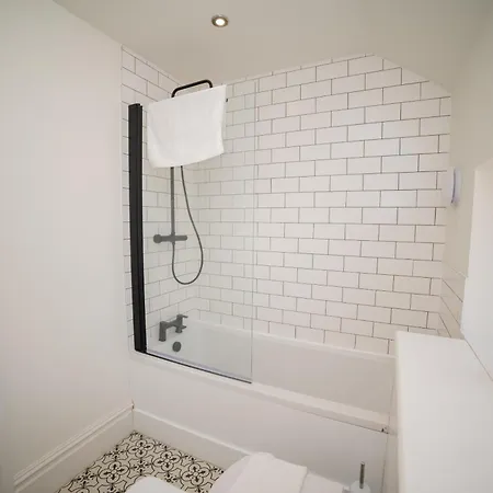 Stylish 3-bedroom Townhouse In Leeds: Ideal For Leisure & Corporate Leeds (West Yorkshire)